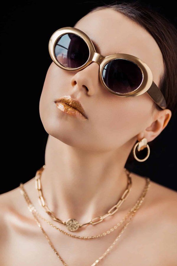 Les boucles oreilles en or: astuces et conseils.